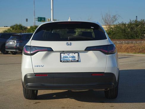 New 2026 Honda HR-V LX image 5