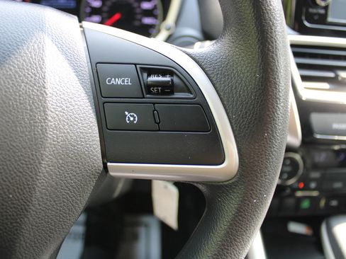 Used 2019 Mitsubishi Eclipse Cross ES AWD/4WD image 12