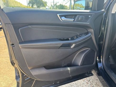 Used 2019 Ford Edge Titanium w/ Equipment Group 301A image 20