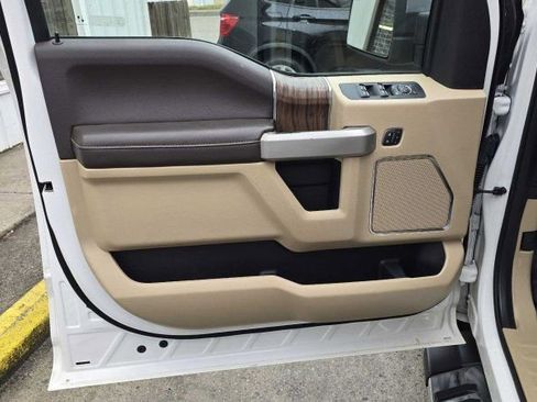 Used 2020 Ford F150 Lariat w/ Equipment Group 502A Luxury image 15