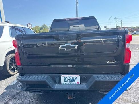 Used 2022 Chevrolet Silverado 1500 LT Trail Boss w/ LT Trail Boss Premium Package AWD/4WD image 10