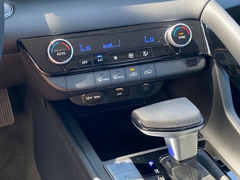 New 2026 Hyundai Elantra Hybrid FWD image 20