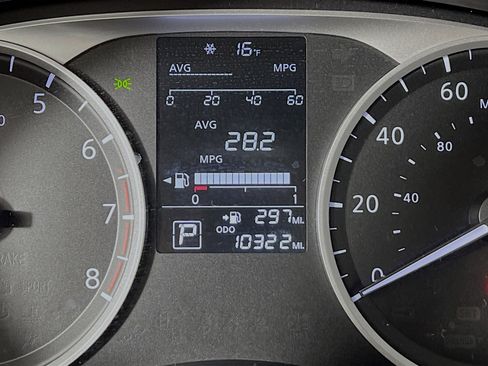 Used 2024 Nissan Kicks S image 13