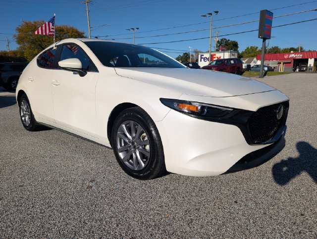 Used 2022 MAZDA MAZDA3 s FWD image 7