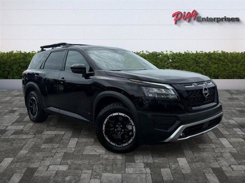 Used 2025 Nissan Pathfinder Rock Creek AWD/4WD image 54