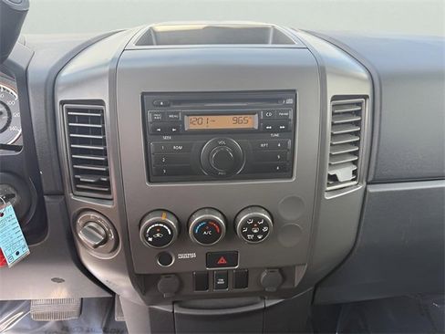 Used 2014 Nissan Titan S image 15