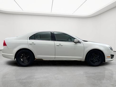 Used 2010 Ford Fusion SE FWD image 9