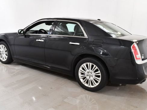 Used 2014 Chrysler 300 C w/ Harman/Kardon Audio Group image 15