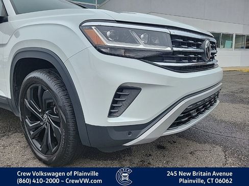 Certified 2023 Volkswagen Atlas SE w/ Black Wheel Package image 21