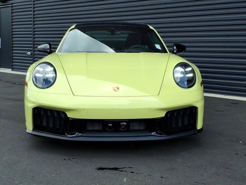 Used 2025 Porsche 911 Carrera 4 GTS image 30