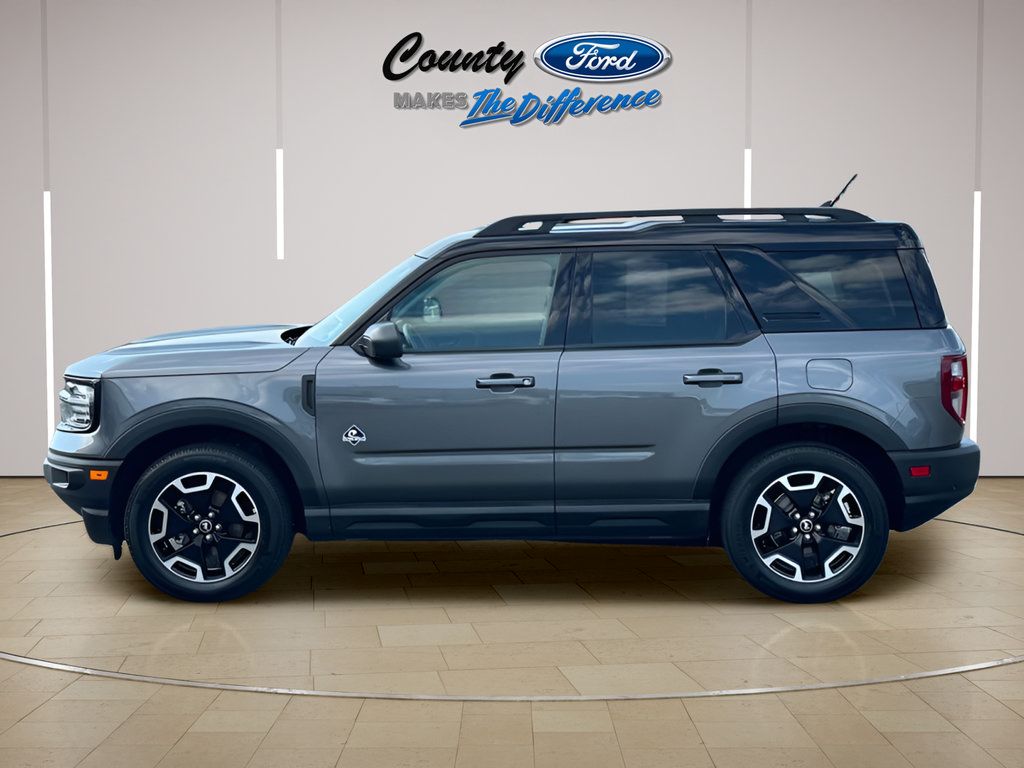 Used 2024 Ford Bronco Sport Outer Banks w/ Tech Package AWD/4WD image 3