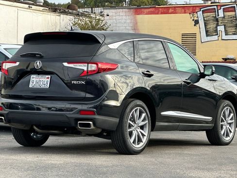 Used 2023 Acura RDX w/ Technology Package image 3