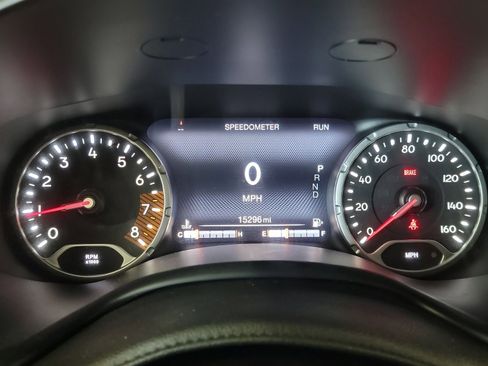 Used 2023 Jeep Renegade Latitude AWD/4WD image 15