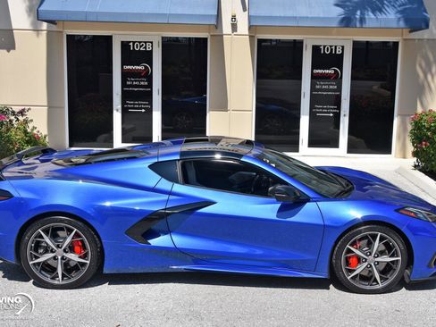 Used 2020 Chevrolet Corvette Stingray Premium Cpe w/ 3LT Preferred Equipment Group RWD image 9