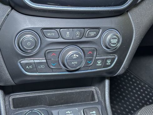 Certified 2021 Jeep Cherokee High Altitude image 41