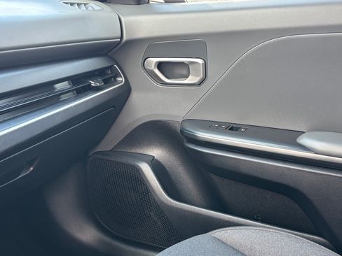 Certified 2025 Kia K4 FWD image 19