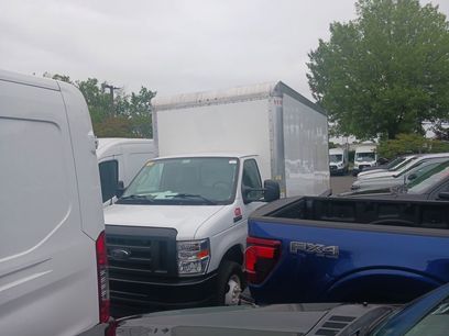 Used 2024 Ford E-450 and Econoline 450 Super Duty w/ Power Windows & Locks Group