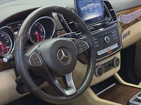 Used 2017 Mercedes-Benz GLE 400 4MATIC image 19