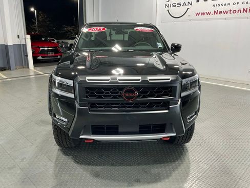 Used 2025 Nissan Frontier PRO-4X image 19