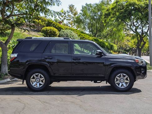 Used 2016 Toyota 4Runner Trail AWD/4WD image 6