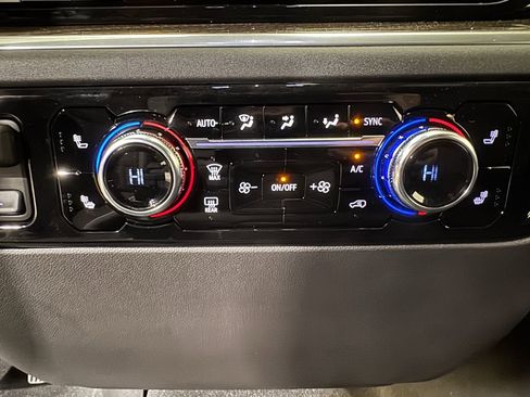 New 2026 GMC Sierra 1500 Elevation image 13