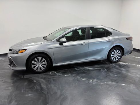 Used 2023 Toyota Camry LE image 18