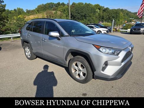 Used 2021 Toyota RAV4 XLE image 7