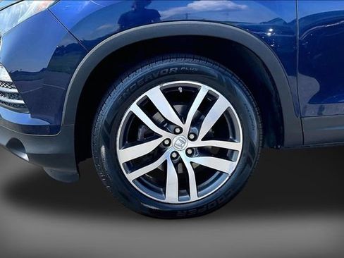 Used 2016 Honda Pilot Touring image 8