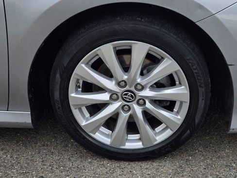 Used 2019 Toyota Camry LE w/ Convenience Package image 9