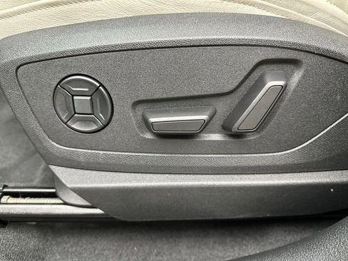 Certified 2024 Audi Q8 e-tron Premium Plus w/ Premium Plus Package image 12