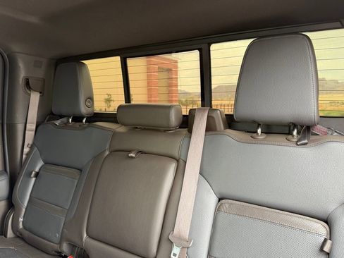 Used 2022 GMC Sierra 1500 Denali w/ Denali Premium Package image 9