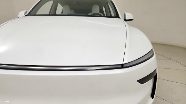 Used 2026 Tesla Model Y AWD image 23