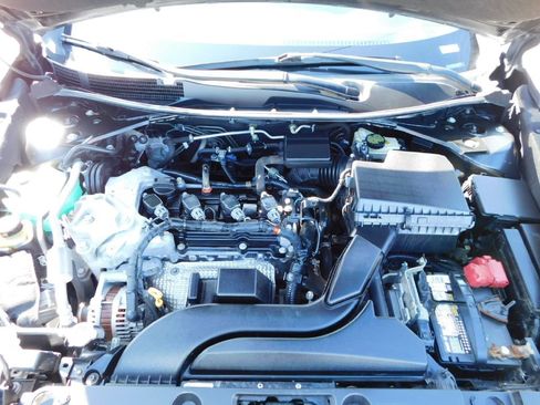 Used 2017 Nissan Altima 2.5 SV image 12