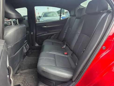 Used 2025 Toyota Camry XSE FWD image 11