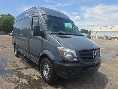 Used 2018 Mercedes-Benz Sprinter 2500 image 6