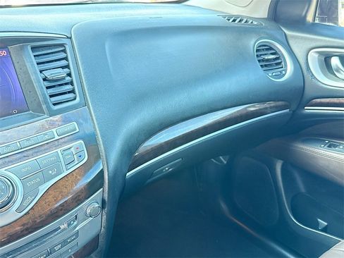 Used 2013 INFINITI JX35 Base w/ Premium Pkg image 18