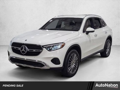 Used 2026 Mercedes-Benz GLC 300 image 1