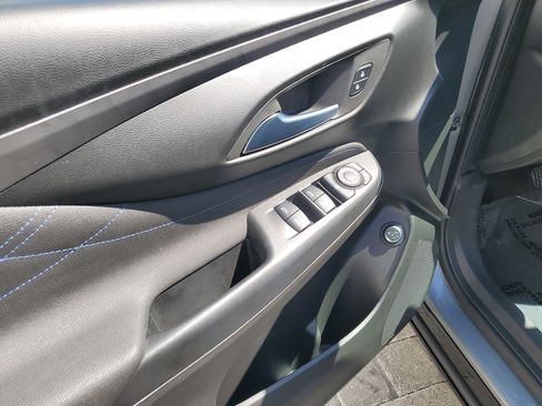 Used 2024 Buick Envista Sport Touring w/ Convenience I Package FWD image 19