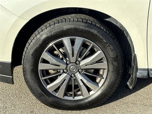 Used 2020 Nissan Pathfinder SL image 23