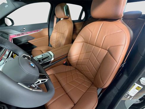 New 2026 BMW 740i xDrive w/ Executive Package AWD/4WD image 19
