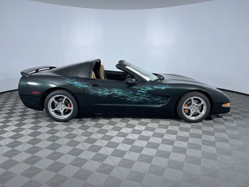 Used 2000 Chevrolet Corvette Base image 10