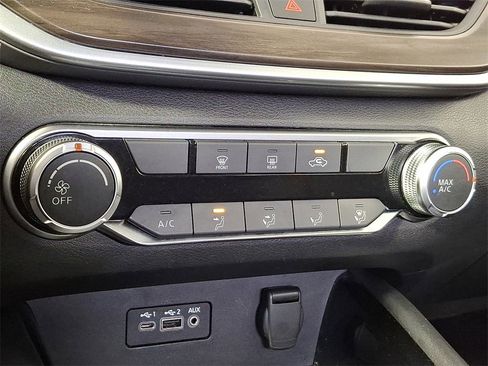 Used 2023 Nissan Altima 2.5 SV image 17