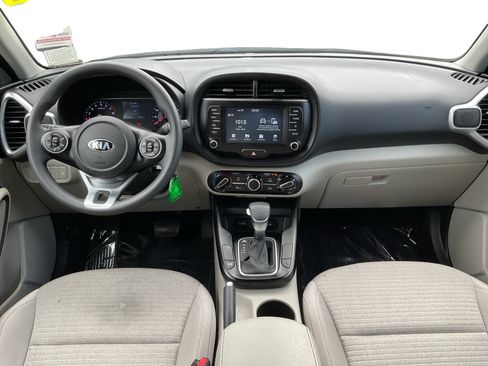 Used 2020 Kia Soul S FWD image 10