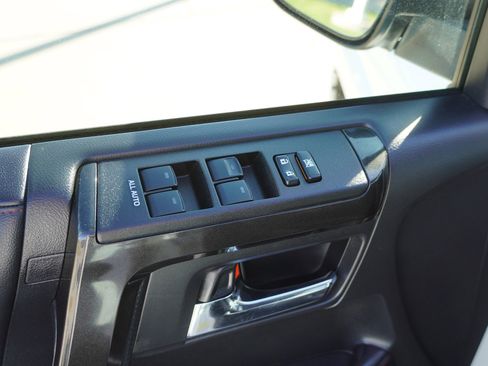 Certified 2022 Toyota 4Runner TRD Off-Road Premium image 18