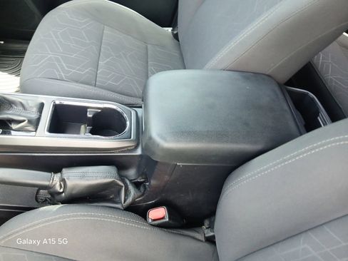 Used 2017 Toyota Tacoma TRD Sport w/ Tow Package RWD image 8