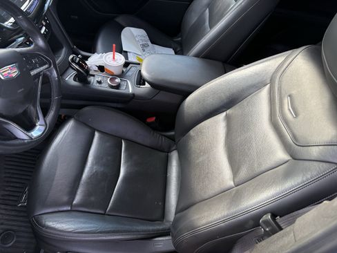 Used 2020 Cadillac XT6 Premium Luxury image 10