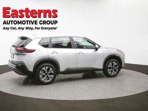 Used 2023 Nissan Rogue SV image 41