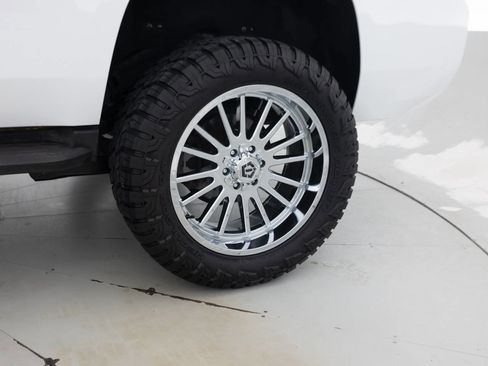 Used 2015 Chevrolet Tahoe LT AWD/4WD image 22