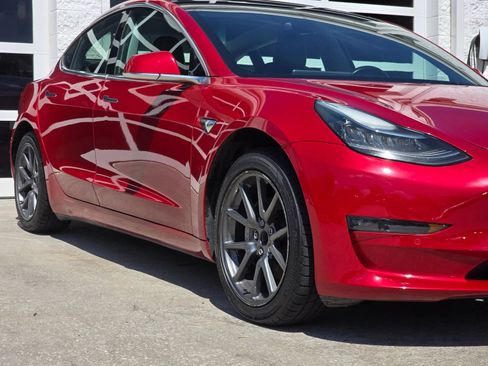 Used 2018 Tesla Model 3 Long Range RWD image 34