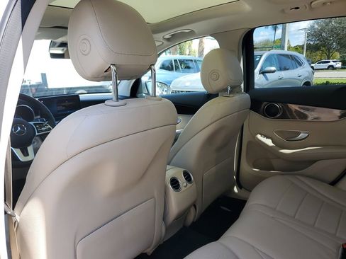 Used 2021 Mercedes-Benz GLC 300 4MATIC image 14